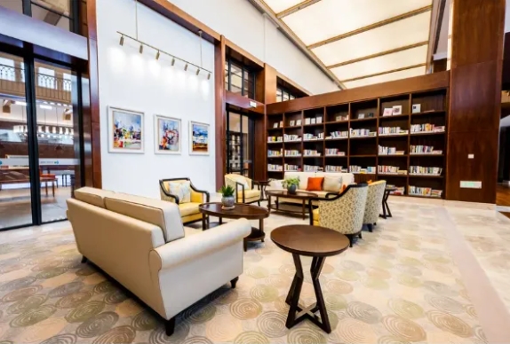 新华尊悦入选2025北京晚报养老服务创新案例(图5)